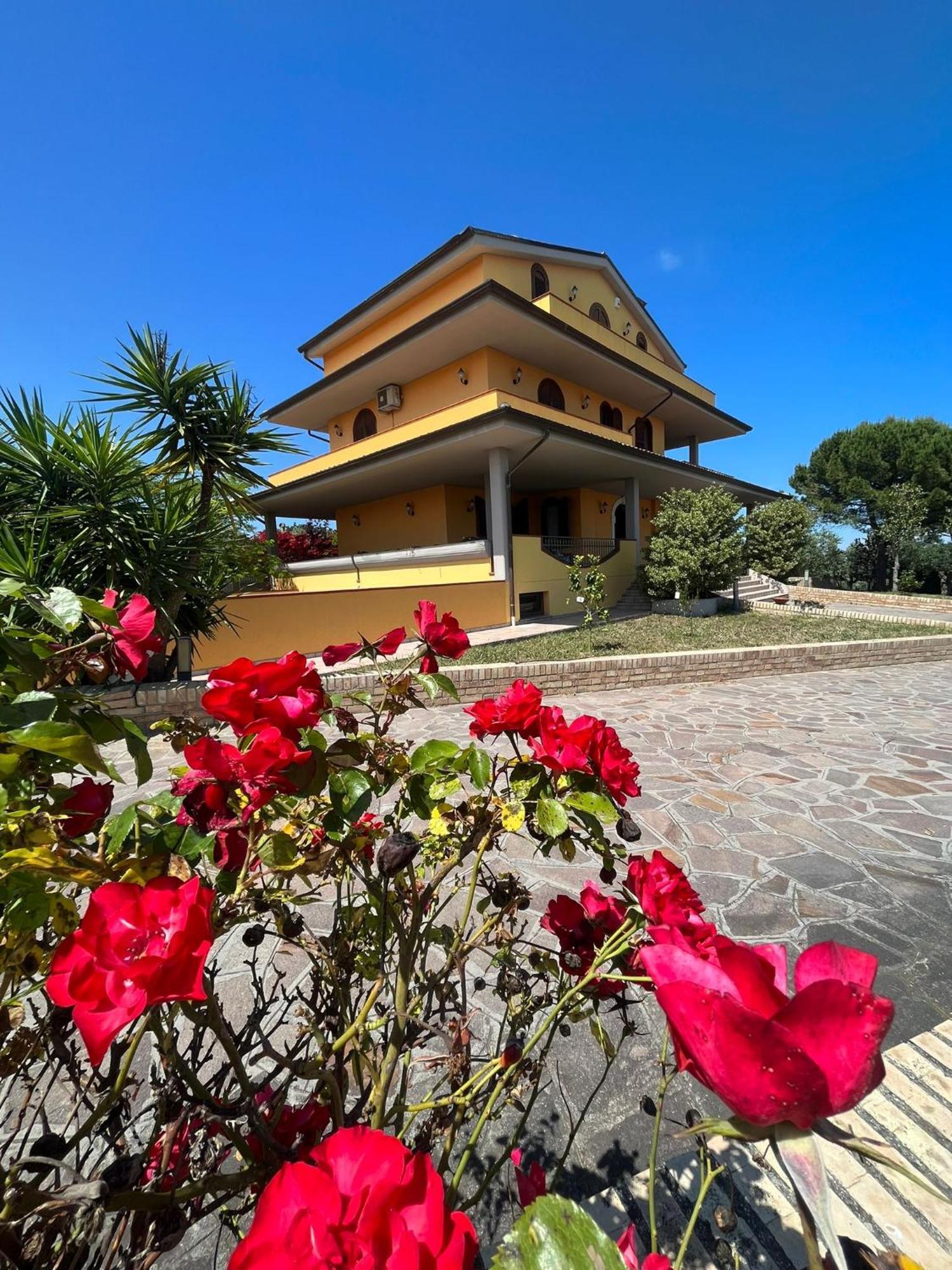 Villa Emma Torrevecchia Teatina Bagian luar foto